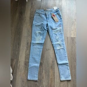Levi’s 711 Skinny jeans